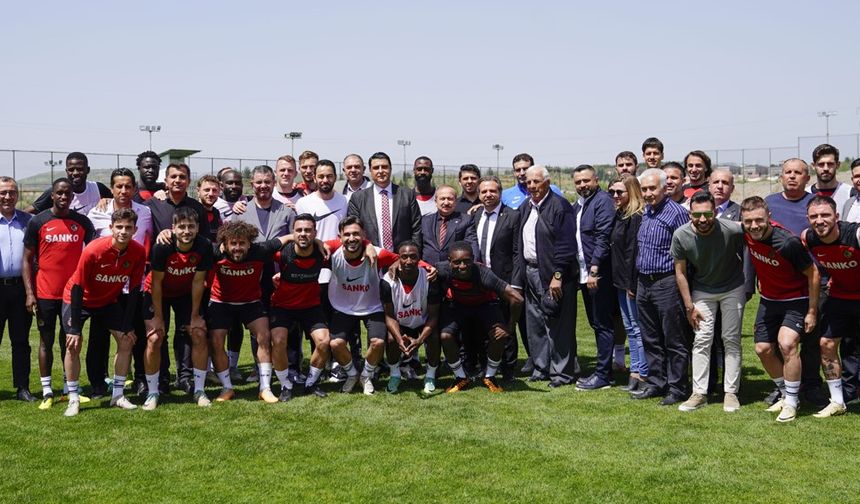 Umut Yılmaz Gaziantep FK'yı ziyaret etti, neler söyledi! Başkan ve yönetim ile neler konuştu?