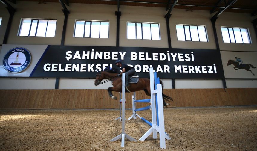 Ata sporları Geleneksel Sporlar Merkezi'nde geleceğe taşınıyor