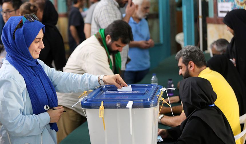 İran’da seçim ikinci tura kaldı