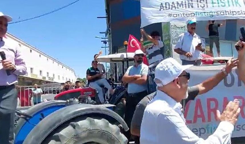 Gaziantep'te Melih Meriç'in konuşmasına silah engeli!