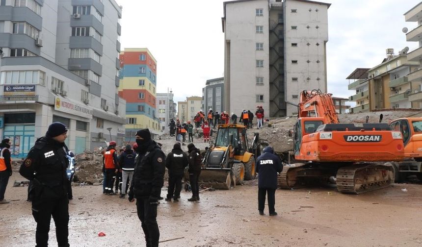 Gaziantep'te 21 Kişinin Öldüğü Gölgeler Apartmanı'yla İlgili Karar Çıktı