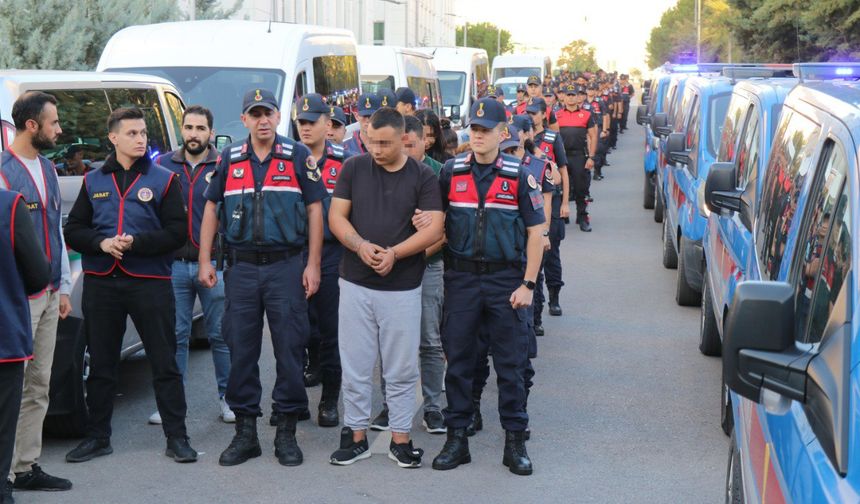 Sahte ilanlarla 20 milyon lira vurgun yapan çeteyi JASAT çökertti!