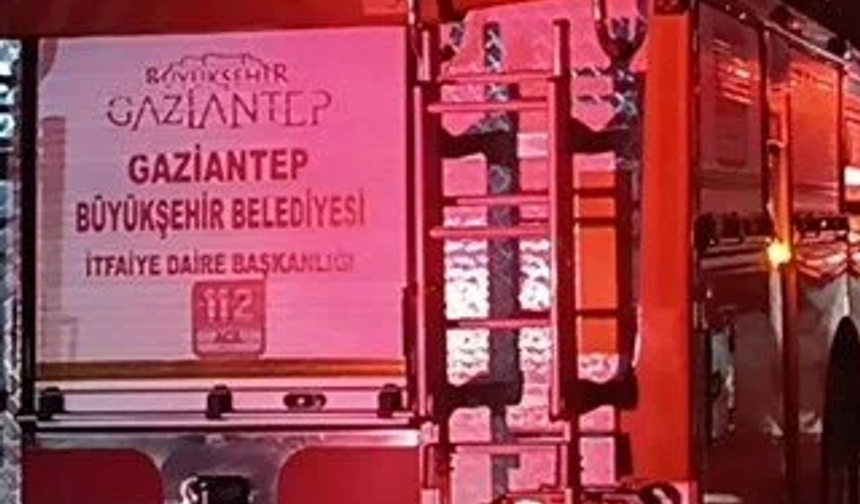 Gaziantep'te 11 Katlı Apartmanda Yangın!