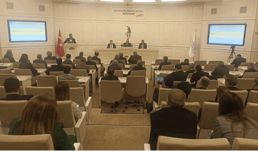 Gaziantep Büyükşehir Meclisi’nde Tansiyon Yükseldi!