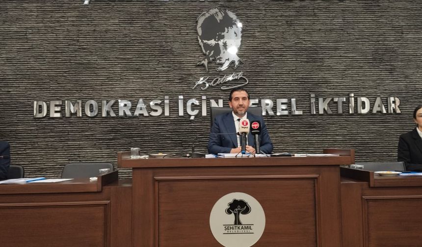 Divan Katipleri Ak Parti'den Oldu