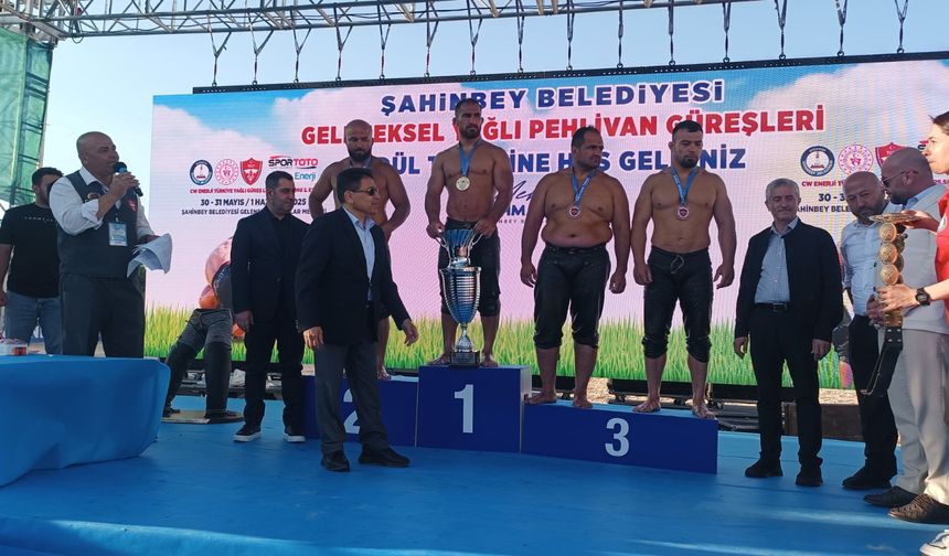 Gaziantep'te Altın Kemer Feyzullah Aktürk'ün