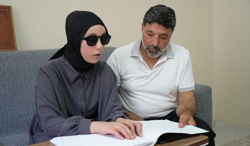 Babasının Desteğiyle Hayata Tutundu