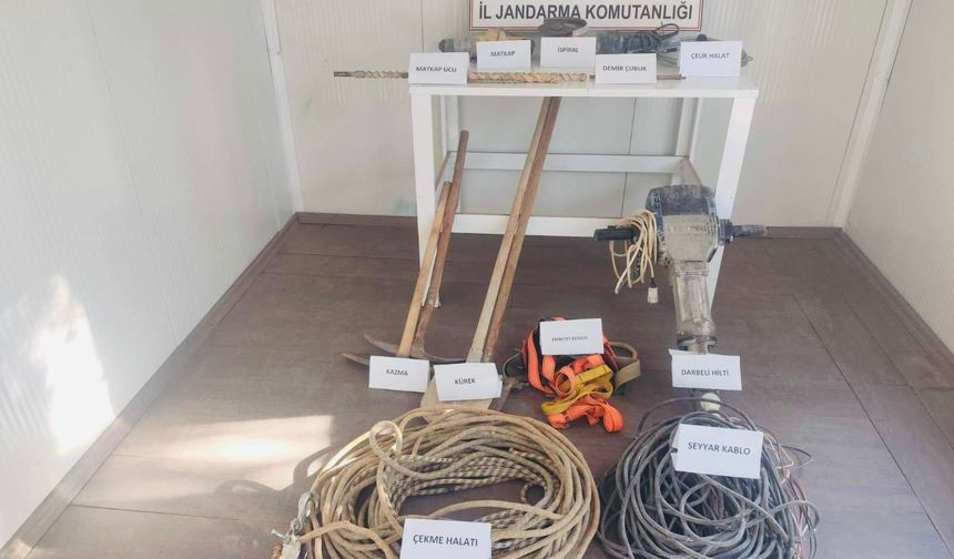 Gaziantep’te Kaçak Kazıya Jandarma Baskını