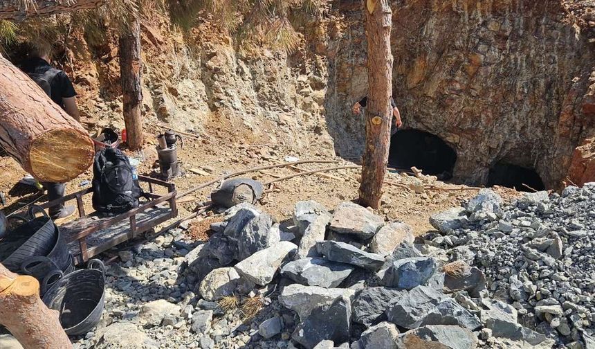 Gaziantep’te Kaçak Madene Baskın! Suçüstü Yakalandılar