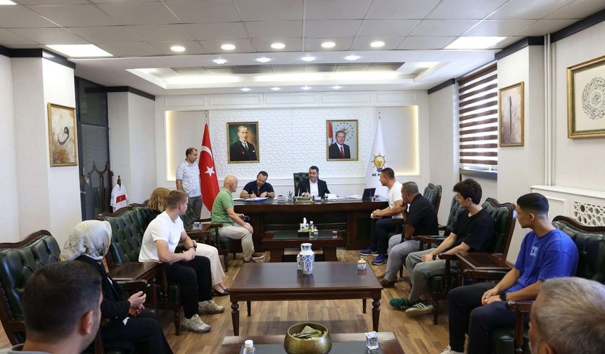 AK Parti Gaziantep’te Kapılar Açıldı, Sorunlar Masaya Yatırıldı