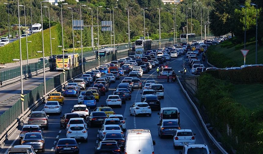 Trafik Yoğunluğu Yakıt Tüketimini Katladı