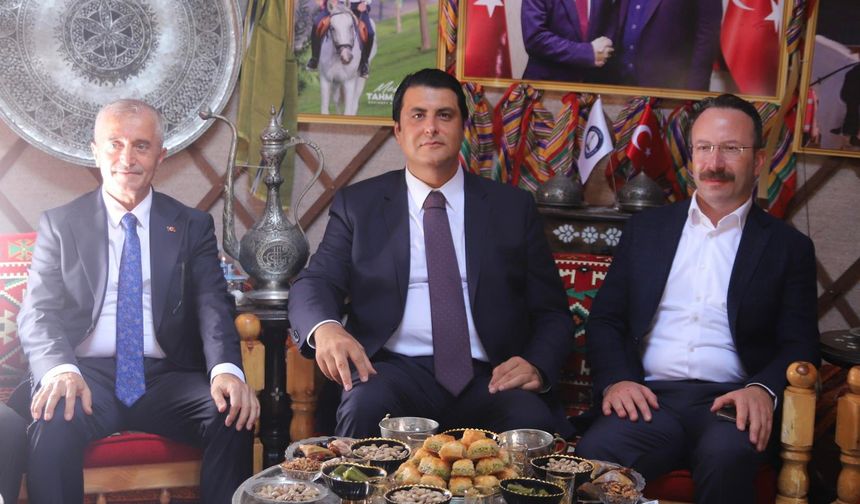 Malazgirt Zaferi’nin 954. Yılında Ahlat’ta Coşkulu Anma