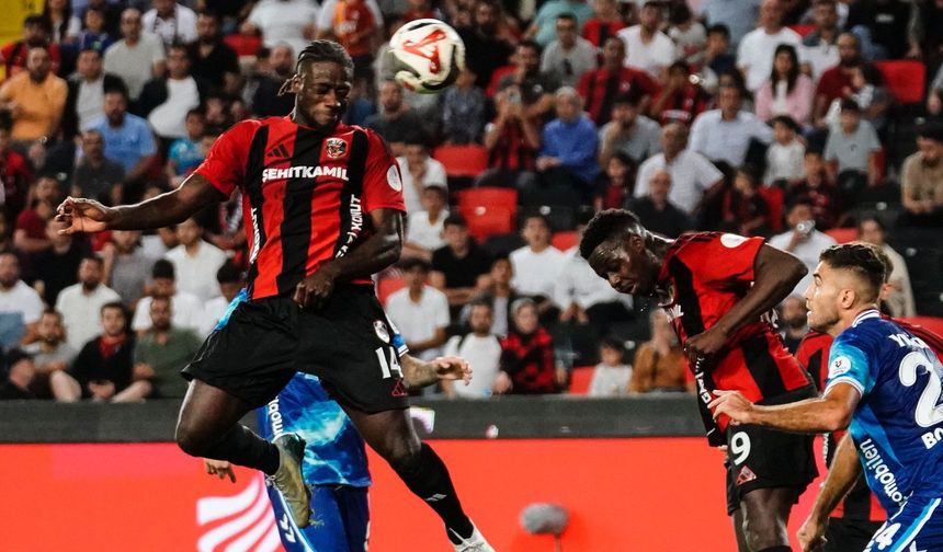 Puanlar Paylaşıldı: 2-2