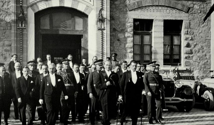 Cumhuriyet 102 Yaşında!