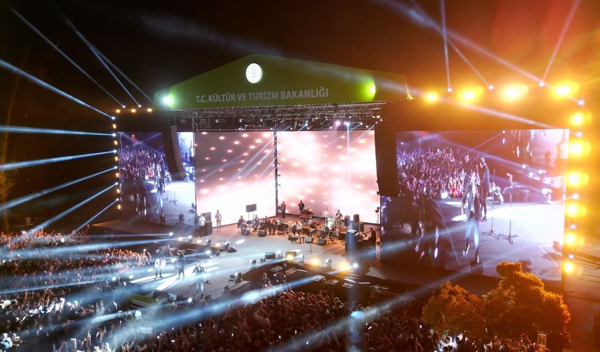 GastroAntep’te Yıldızlar Geçidi: Kimler Konser Verecek?