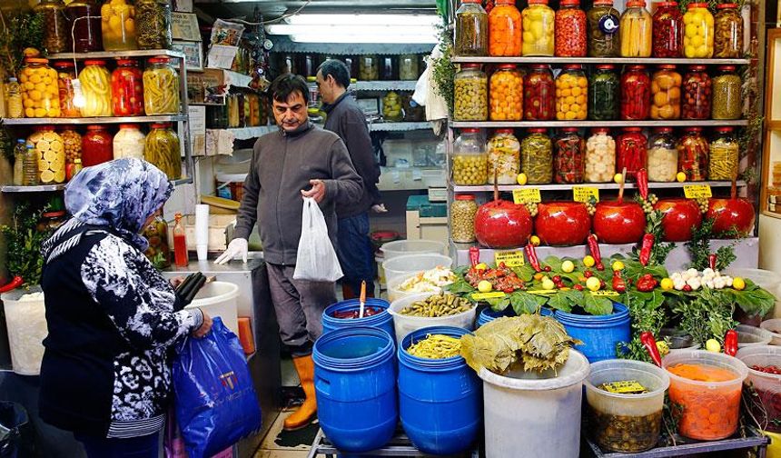 Zincir Marketler Yayılıyor, Esnaf Kepenk Kapatıyor