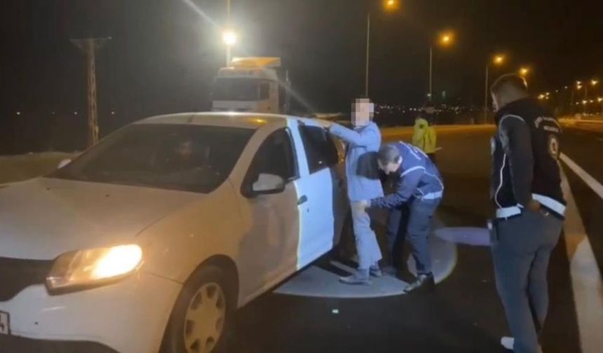 9 Göçmen ve 3 Organizatör Yakalandı