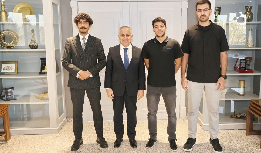 Cezayirli Öğrencilerle Rektörlükte Buluşma