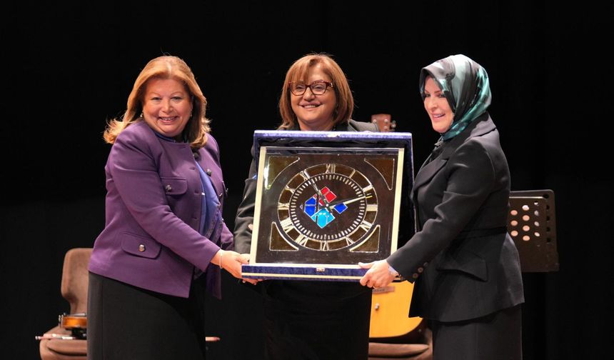 HKÜ’de 24 Kasım Coşkusu