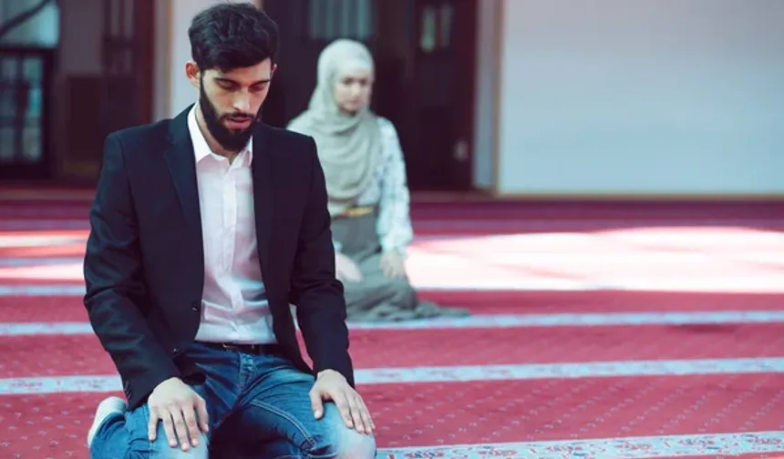 Şafi ve Hanafi Arasındaki Fark Ne?