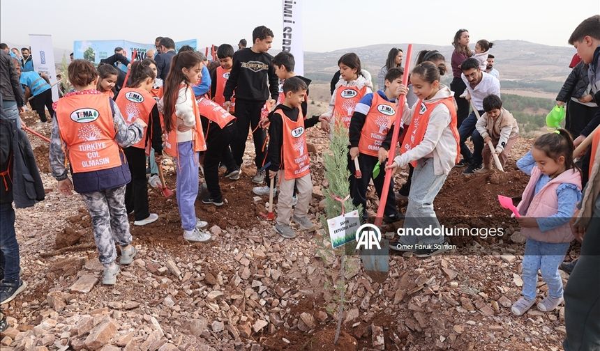 Gaziantep’te Fidanlar Toprakla Buluştu