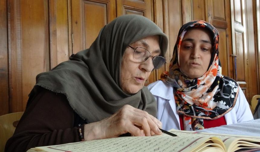 75 Yaşında Kur’an Azmi