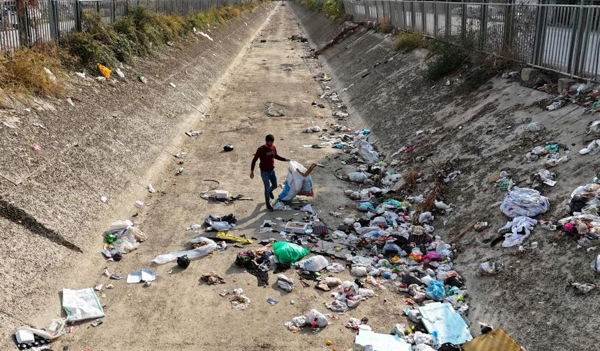 Su Verilmeyen Sulama Kanalları Çöplüğe Döndü