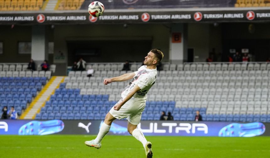 Galatasaray Maçında 3 Eksik