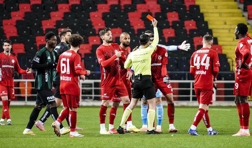 Gaziantep FK’da VAR Sonrası Kırmızı Kart