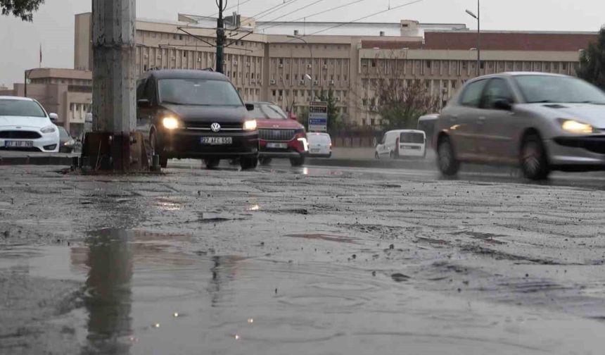 Gaziantep'te Sıcak Hava Yerini Yağışa Bırakacak