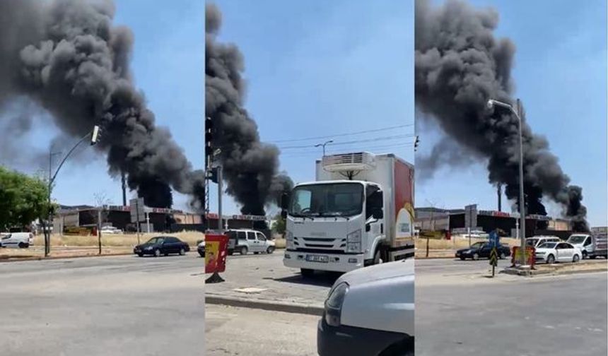 Gaziantep'te Fabrika Alevlere Teslim Oldu