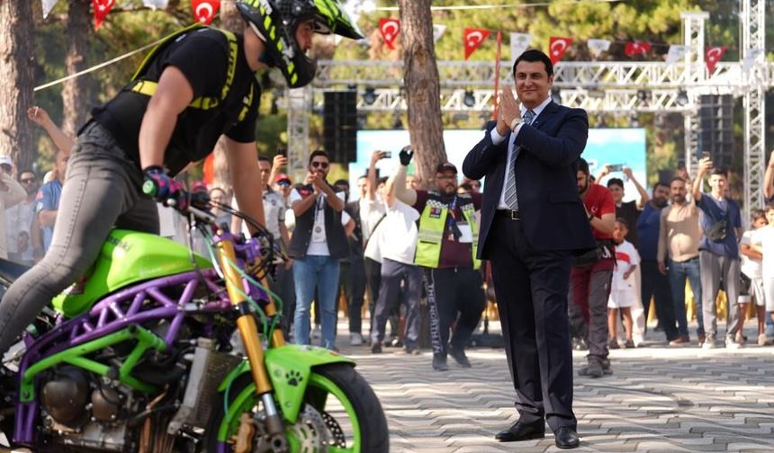 Motosiklet tutkunları Dülük'te buluştu