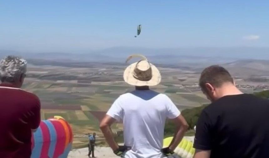 Paraşüt Faciası Kıl Payı Atlatıldı