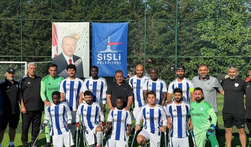 Hem Ligde Hem Kupada Zirvedeler