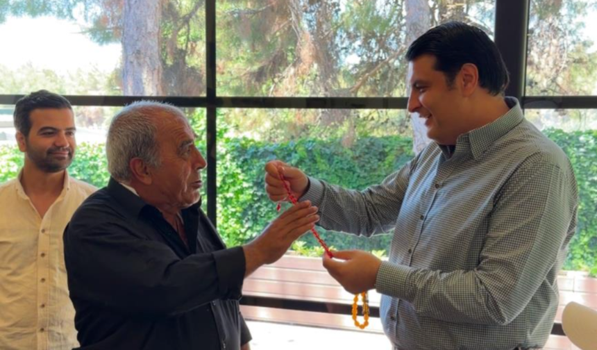 Umut Yılmaz’dan Babalar Günü’nde Anlamlı Vefa