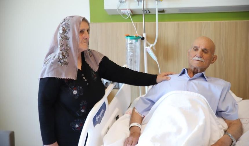 Dev tümör başarılı operasyonla alındı