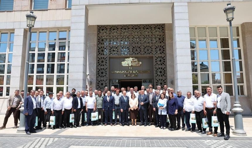 Fatma Şahin muhtarlarla yatırımları görüştü