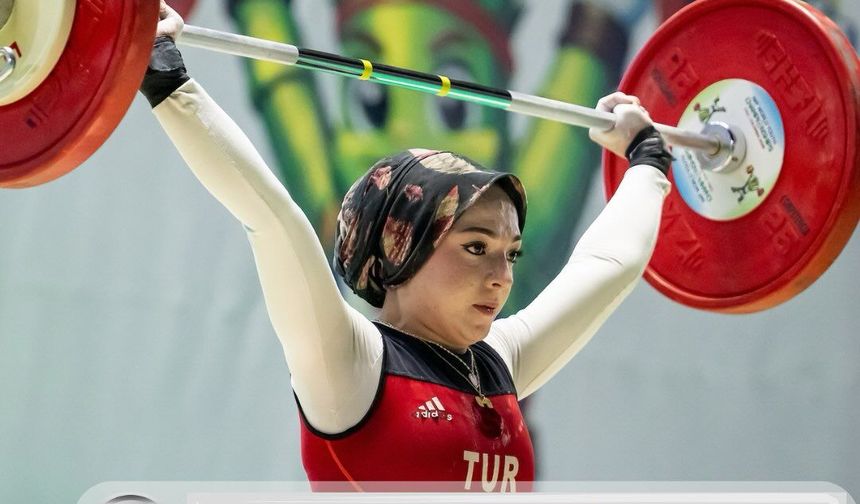 Gaziantep'li Halterciden Dünya Çapında Başarı