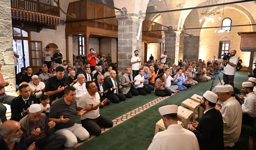 Gaziantep'te 15 Temmuz şehitleri dualarla anıldı