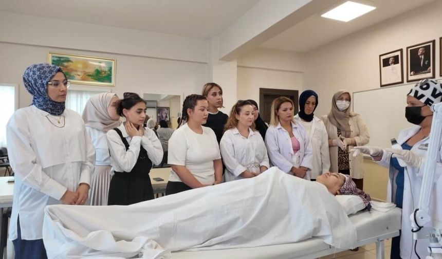 Şahinbey'in güzellik kurslarına yoğun ilgi