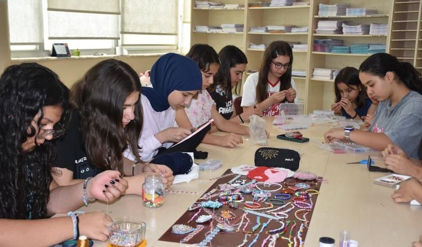 Çocuklar Yazı Sanatla Değerlendiriyor
