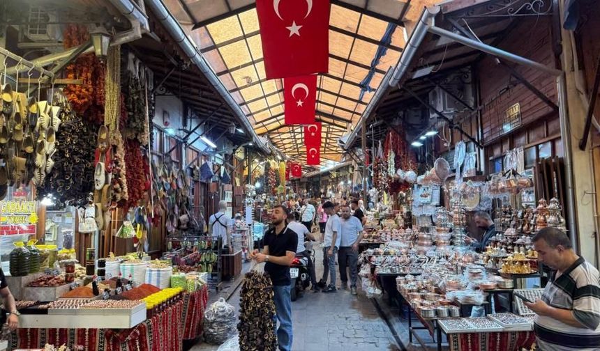 Gaziantep esnafı turizmde hareketlilik bekliyor