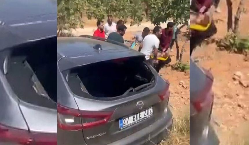 Gaziantep’te iki otomobil kafa kafaya çarpıştı