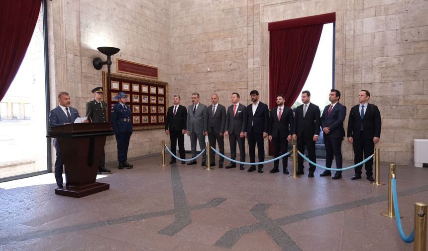 GAİB Yönetimi Anıtkabir’de Atatürk’ü Andı