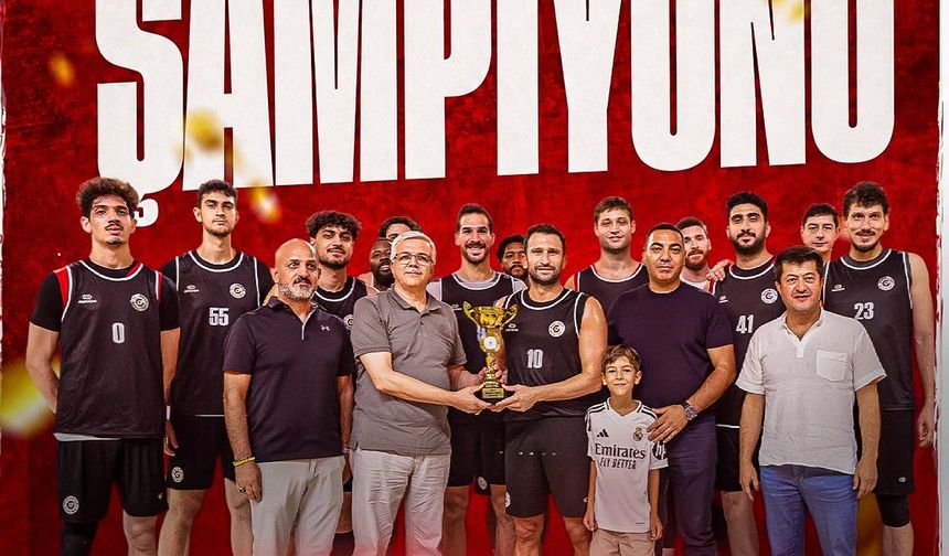Gaziantep’in Dev Adamları Ankara’da Kupa Kaldırdı