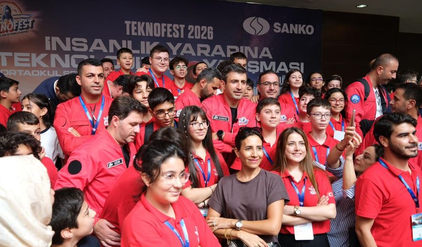 Bakan Kacır ve Bayraktar'dan TEKNOFEST'e Ziyaret