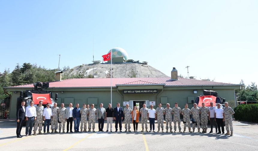 Başkan Şahin Hava Radar Komutanlığı Tesisini Ziyaret Etti