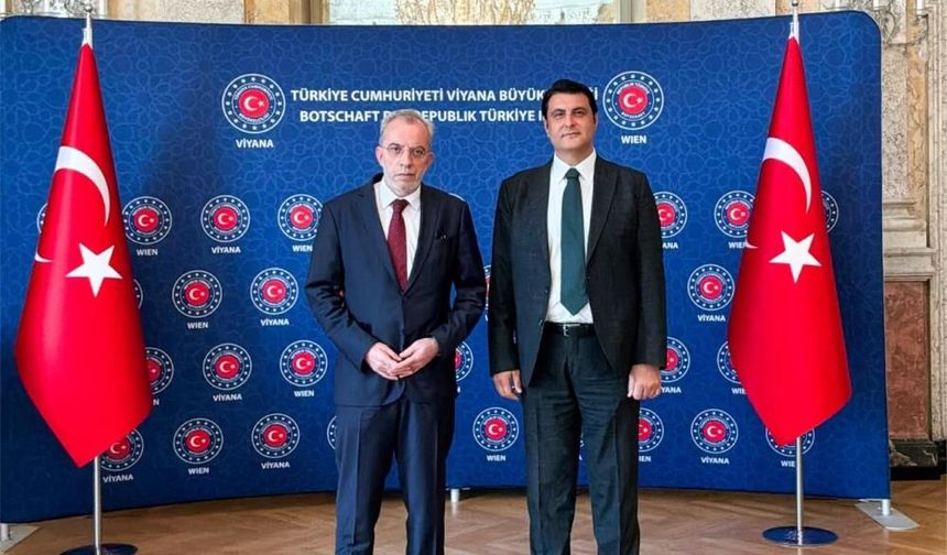 Başkan Yılmaz Avusturya’da O Tarihi Değeri Anlattı