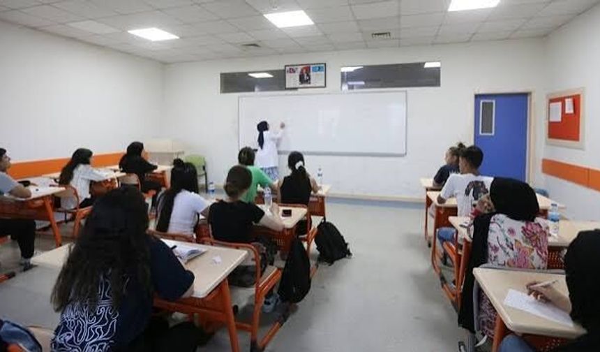 GASMEK’in 93 öğrencisi tıp fakültesine yerleşti
