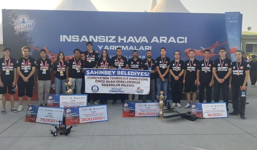 Gaziantepli gençlerden TEKNOFEST’te çifte başarı